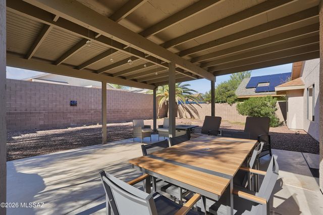 1129 N Amberbrooke Avenue, Tucson, AZ 85745