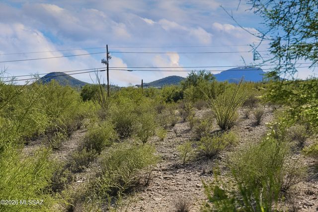 1129 N Amberbrooke Avenue, Tucson, AZ 85745