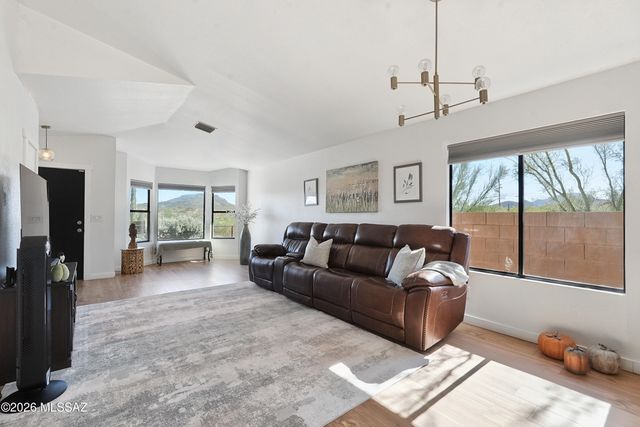 1129 N Amberbrooke Avenue, Tucson, AZ 85745