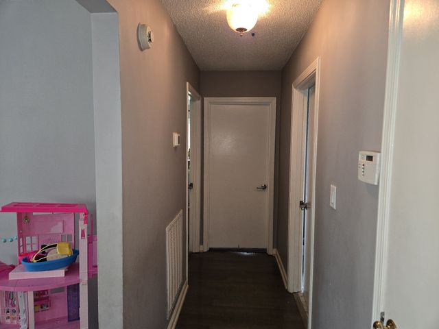209 Hawkins Ave, Gallatin, TN 37066