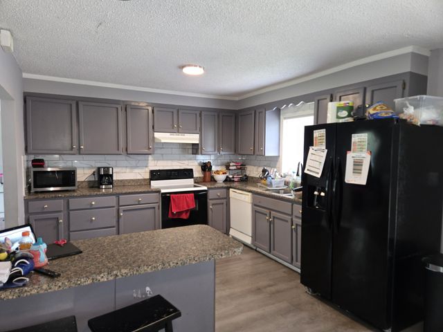 209 Hawkins Ave, Gallatin, TN 37066