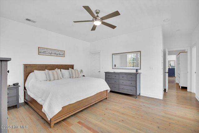 215 Silver Sloop Way, Carolina Beach, NC 28428