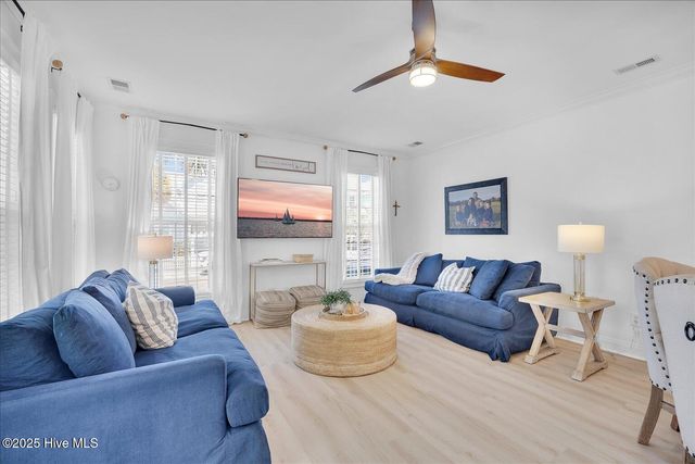 215 Silver Sloop Way, Carolina Beach, NC 28428