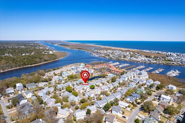 215 Silver Sloop Way, Carolina Beach, NC 28428