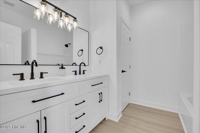 215 Silver Sloop Way, Carolina Beach, NC 28428