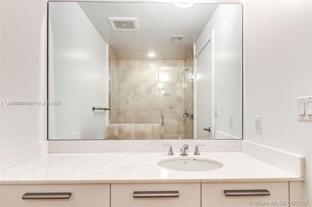 1060 Brickell Ave 2911, Miami, FL 33131