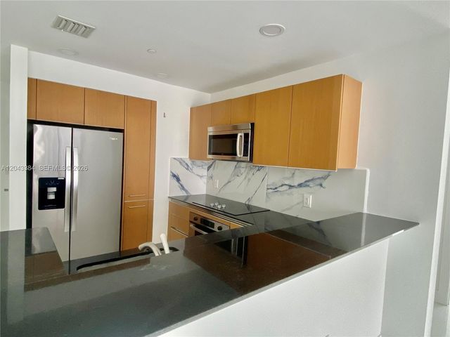 1060 Brickell Ave 2911, Miami, FL 33131