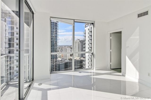 1060 Brickell Ave 2911, Miami, FL 33131