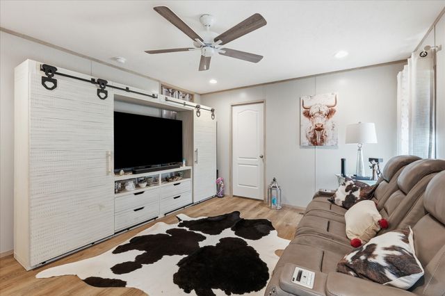193 Firefly Drive, Springtown, TX 76082