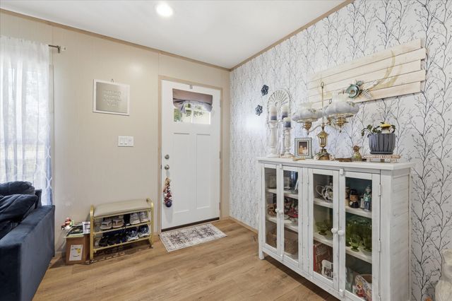 193 Firefly Drive, Springtown, TX 76082