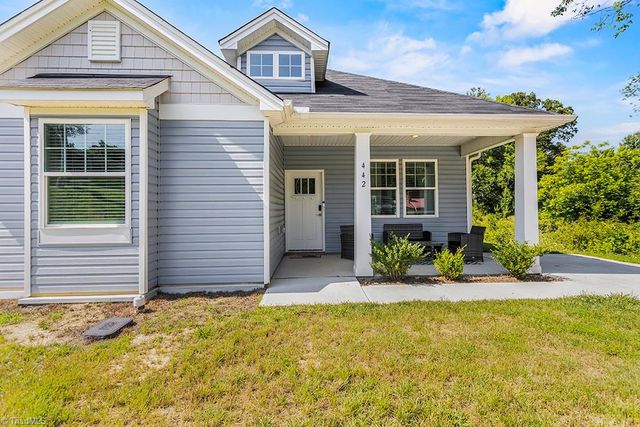 442 Weatherly Street, Ramseur, NC 27316