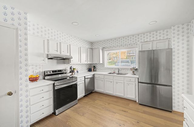 4487 Post Pl Apt 2, Nashville, TN 37205