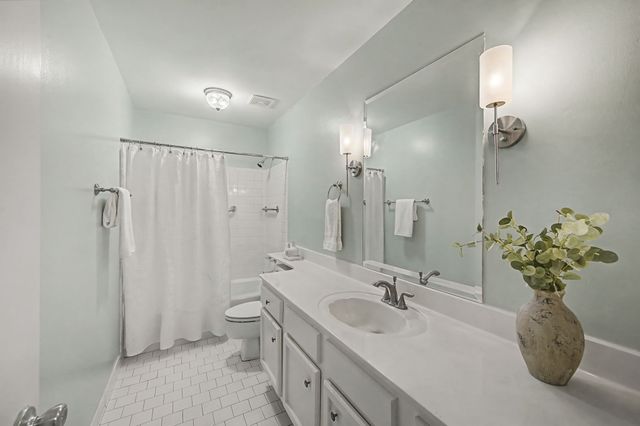 4487 Post Pl Apt 2, Nashville, TN 37205