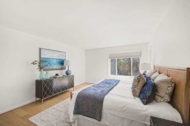 4487 Post Pl Apt 2, Nashville, TN 37205