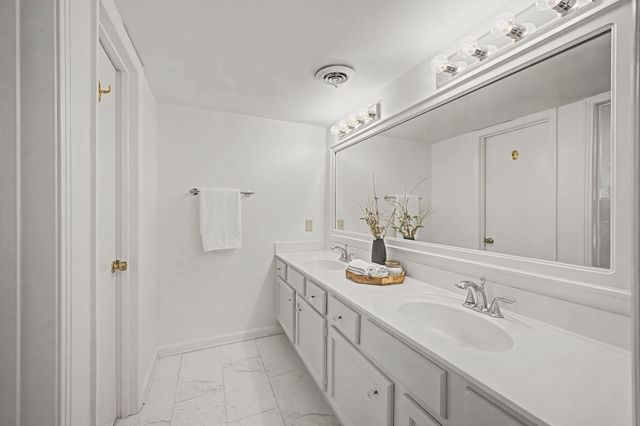 4487 Post Pl Apt 2, Nashville, TN 37205