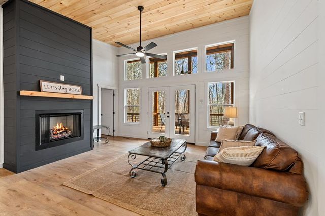 85 Duck Cove, Morganton, GA 30560