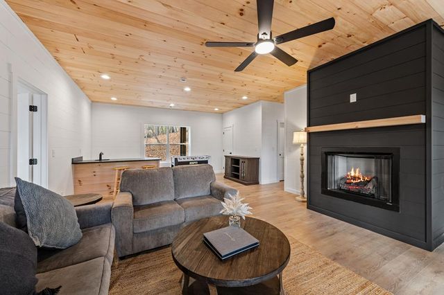 85 Duck Cove, Morganton, GA 30560