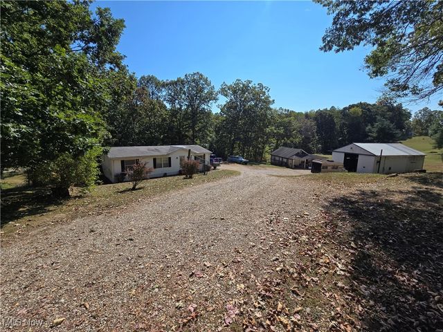 11674 Emerson Avenue, Parkersburg, WV 26104