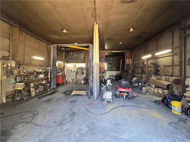 11674 Emerson Avenue, Parkersburg, WV 26104