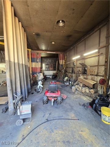 11674 Emerson Avenue, Parkersburg, WV 26104