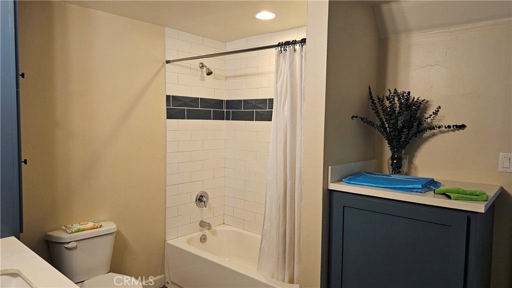 Image 22 of property listing at 49019 120th Street E, Lancaster, CA 93535