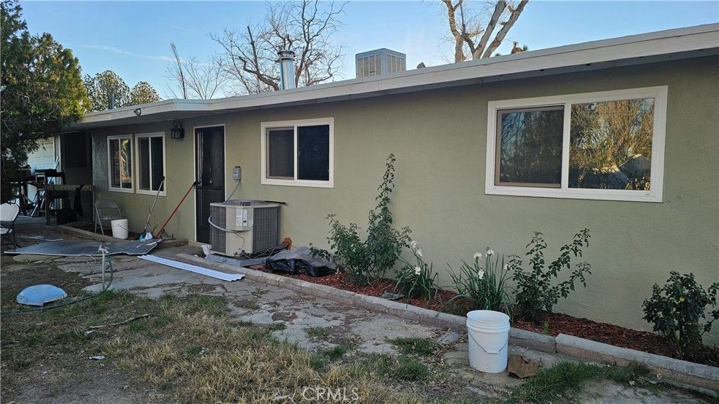 Image 33 of property listing at 49019 120th Street E, Lancaster, CA 93535