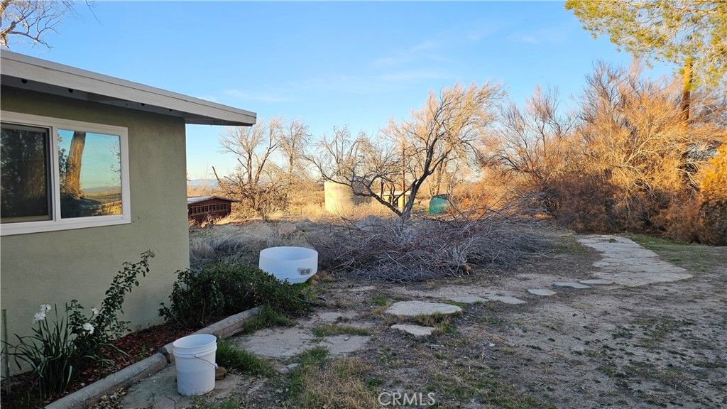 Image 34 of property listing at 49019 120th Street E, Lancaster, CA 93535