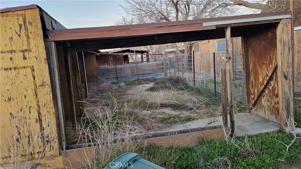 Image 69 of property listing at 49019 120th Street E, Lancaster, CA 93535