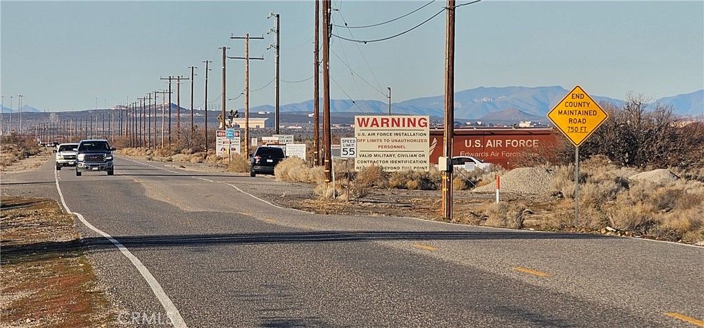 Image 70 of property listing at 49019 120th Street E, Lancaster, CA 93535