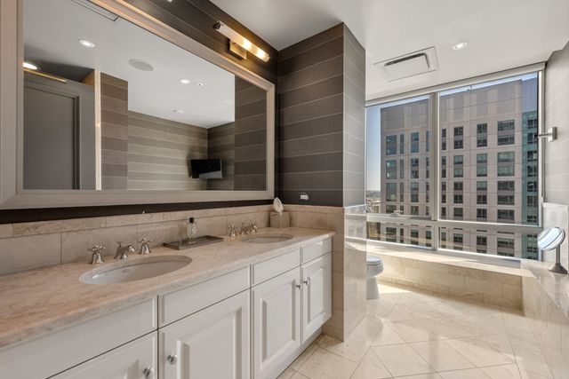 2 Avery St 24C, Boston, MA 02111