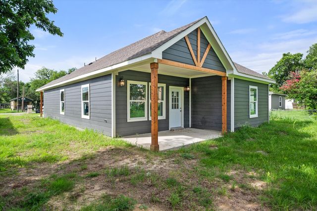1206 E 11th, Corsicana, TX 75110