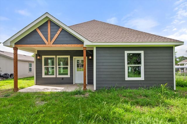 1206 E 11th, Corsicana, TX 75110