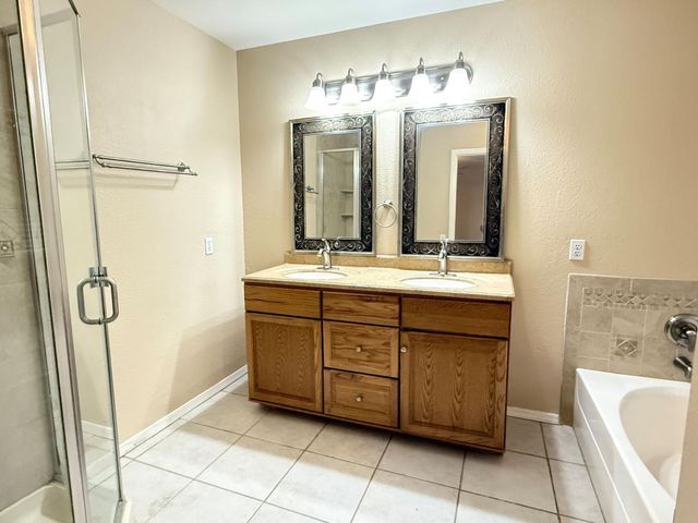 509 W Ensueno Court, Gilbert, AZ 85233