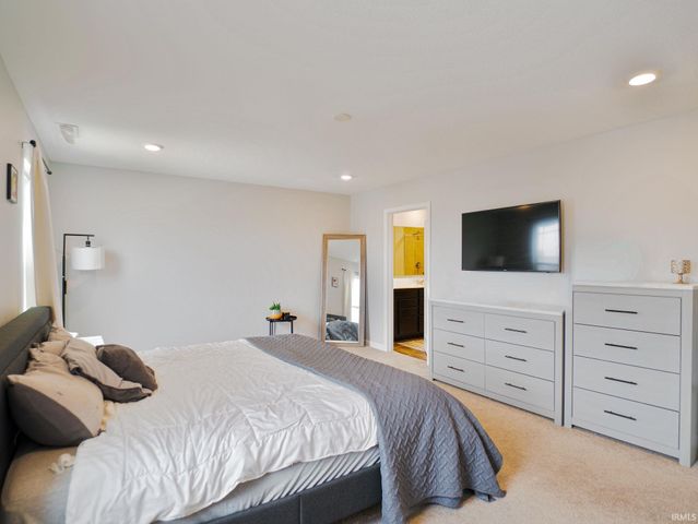 11455 Cedarmont Drive, Fort Wayne, IN 46818