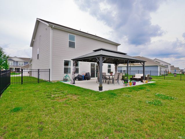 11455 Cedarmont Drive, Fort Wayne, IN 46818