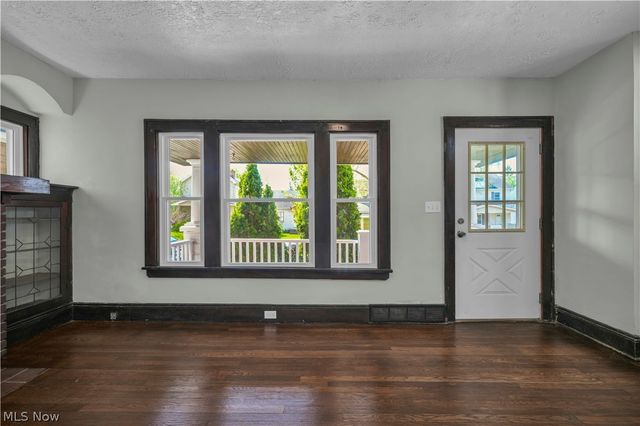 8505 Bancroft Avenue, Cleveland, OH 44105