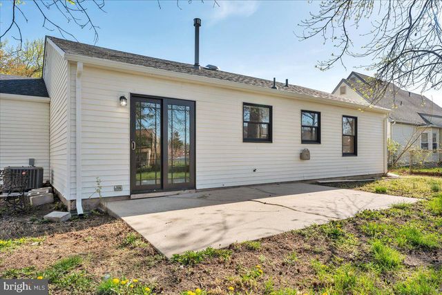 39 ARGYLE AVE, Blackwood, NJ 08012