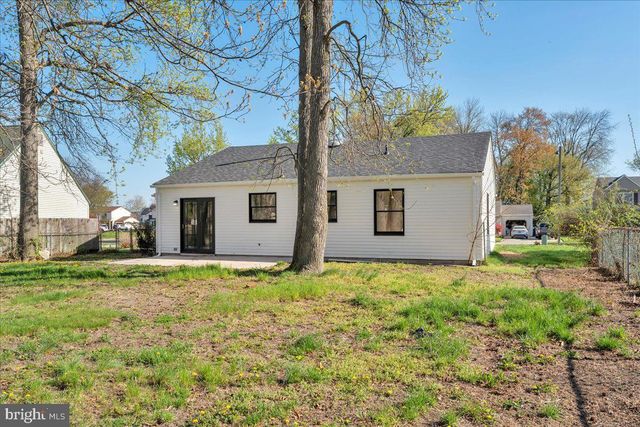 39 ARGYLE AVE, Blackwood, NJ 08012