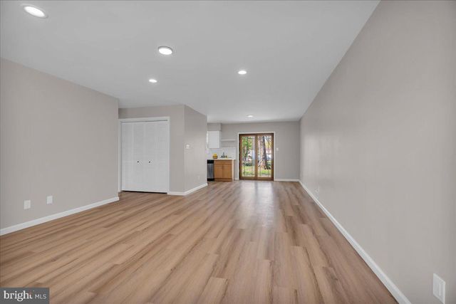 39 ARGYLE AVE, Blackwood, NJ 08012