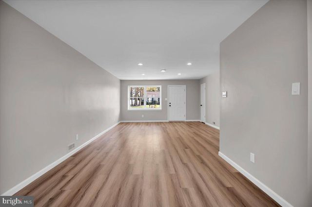 39 ARGYLE AVE, Blackwood, NJ 08012