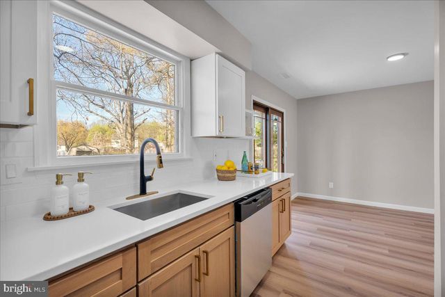 39 ARGYLE AVE, Blackwood, NJ 08012