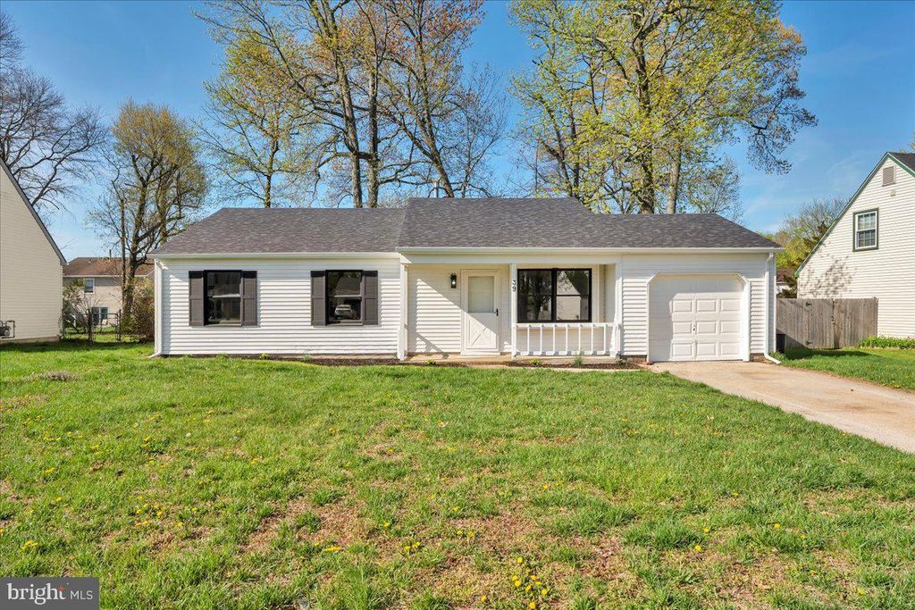 39 ARGYLE AVE, Blackwood, NJ 08012