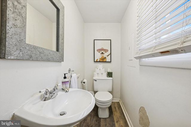 2210 BRADMOOR RD, Wilmington, DE 19803