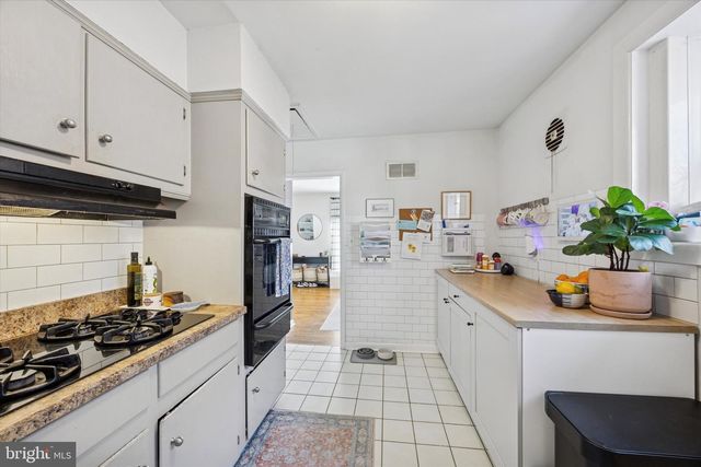 2210 BRADMOOR RD, Wilmington, DE 19803