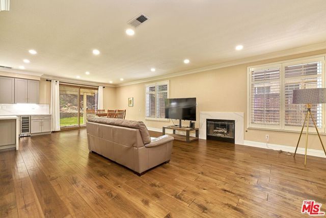 20871 Oakdale Lane, Riverside, CA 92508