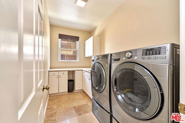 20871 Oakdale Lane, Riverside, CA 92508