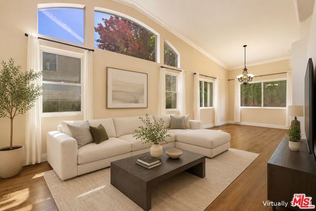20871 Oakdale Lane, Riverside, CA 92508