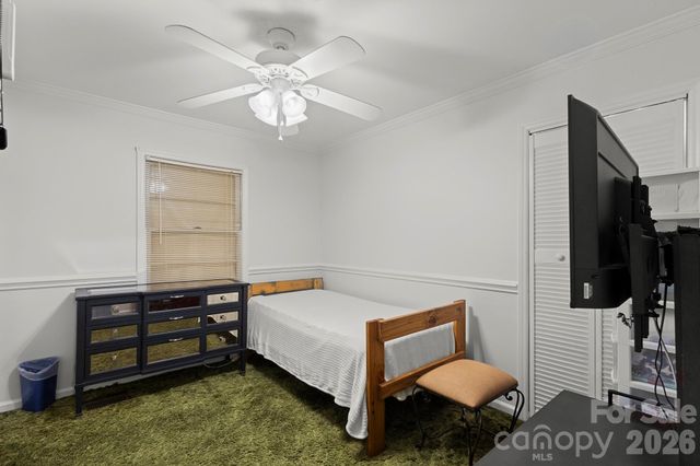 3326 Dunaire Drive, Charlotte, NC 28205