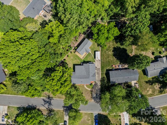 3326 Dunaire Drive, Charlotte, NC 28205