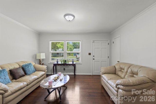 3326 Dunaire Drive, Charlotte, NC 28205